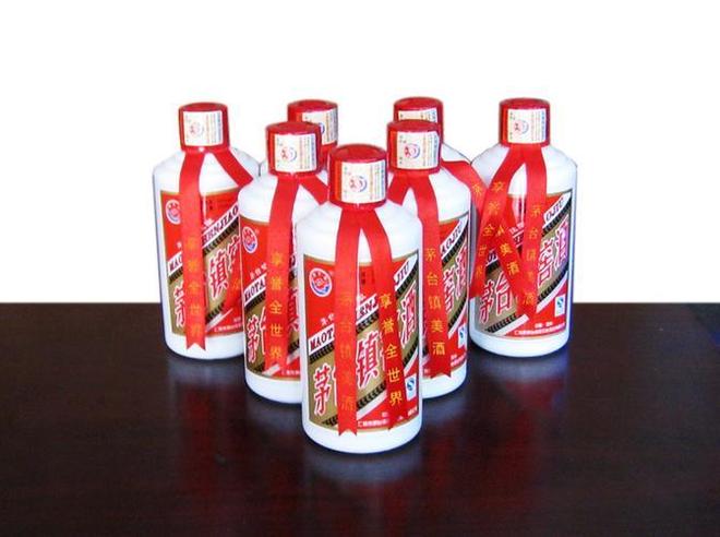 窖池空了，錢包鼓了 茅臺(tái)鎮(zhèn)淘汰賽背后的消費(fèi)革命